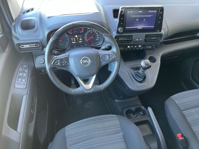 Fahrzeugabbildung Opel Combo Life 1.2 Turbo Edition Navi, Rückfahrkamer