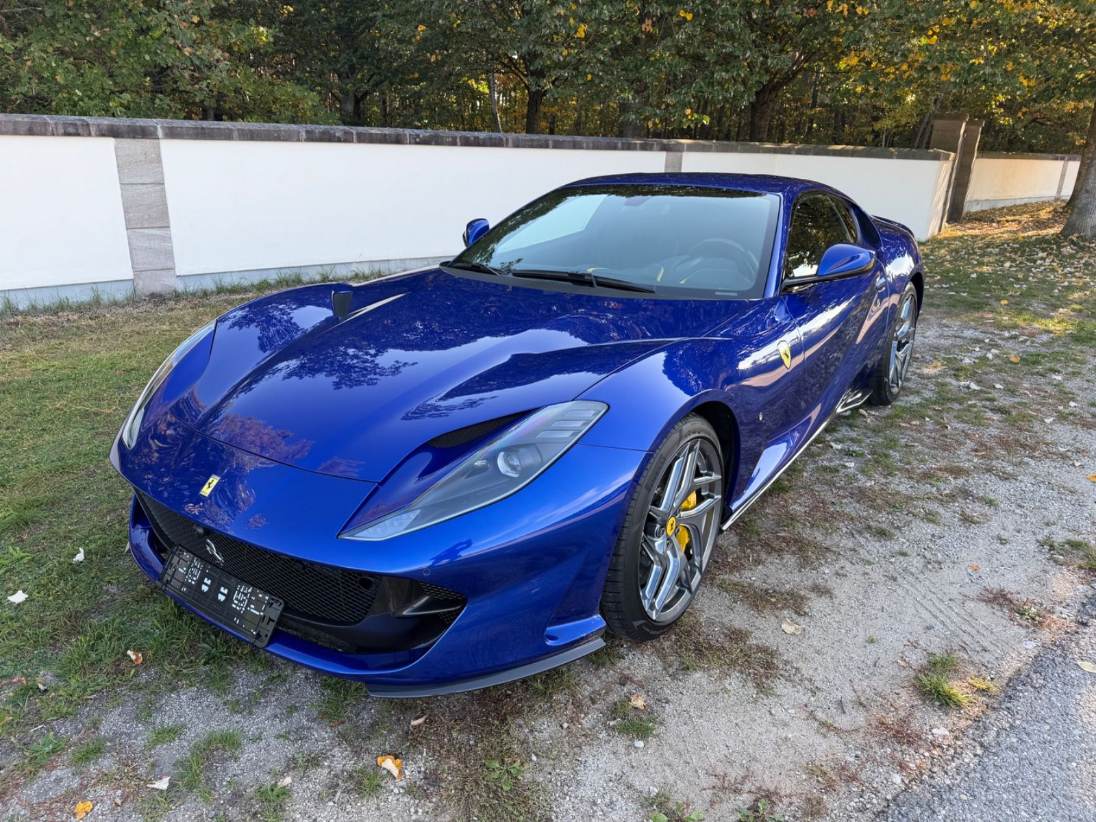 Ferrari 812 Superfast DCT F1 1. HAND CARBON 2