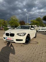 BMW 116 i 5-trg.  Klima Multi SHZ PDC - BMW 116 in Düsseldorf