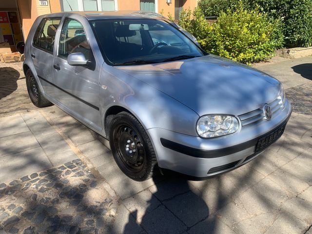 Volkswagen Golf 1.4 Edition Klima Tüv 03/2026