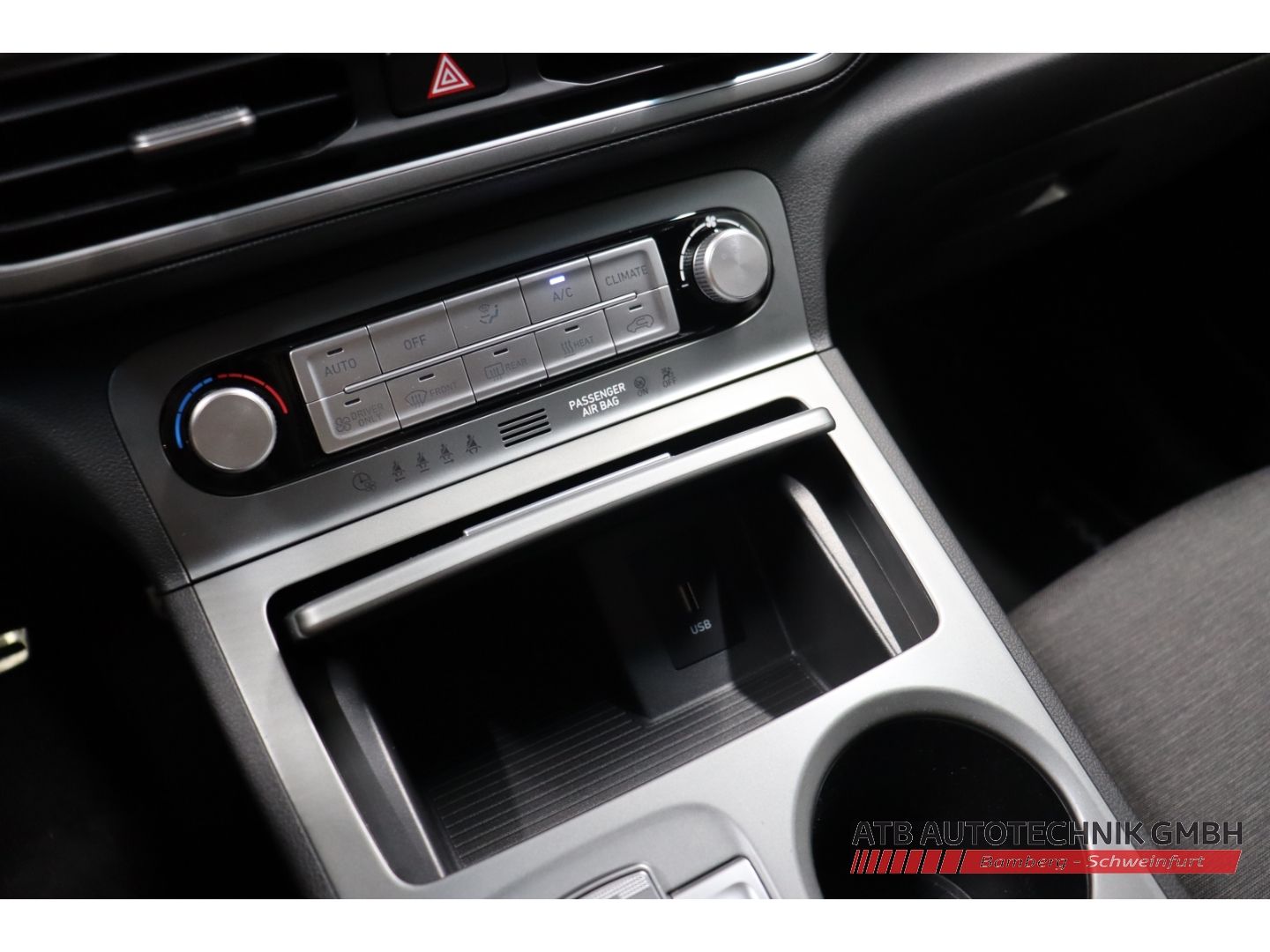 Fahrzeugabbildung Hyundai KONA Elektro Edition 30+ 39,2kWh 2WD 95,6% SOH N