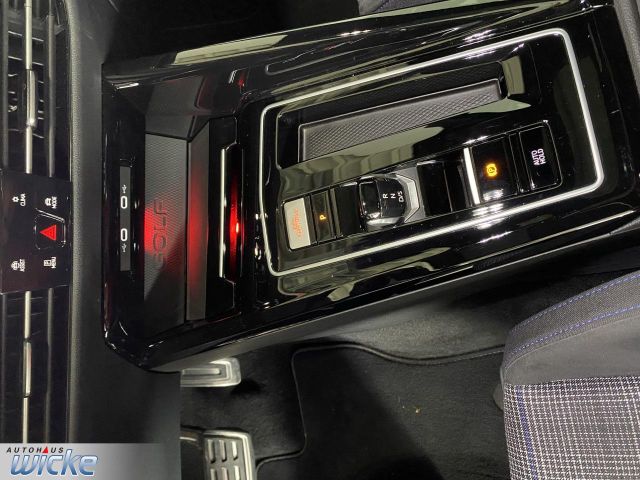 Golf VIII 1.4 TSI DSG GTE eHybrid NAVI KLIMA PAN