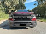 Dodge RAM 1500 5.7 Hemi 4x4 Crew Cab Long Bed - Dodge RAM in Krefeld