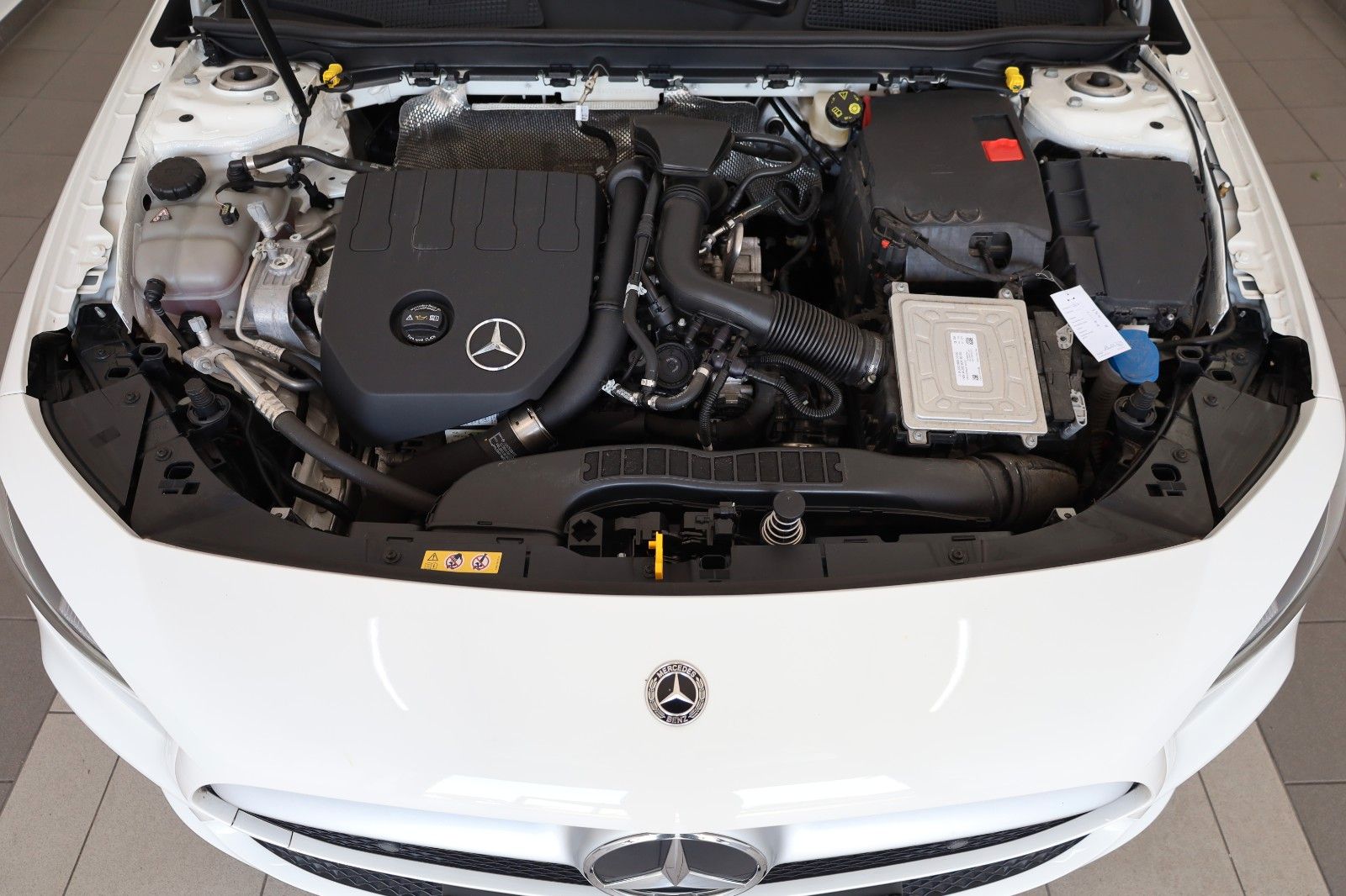 Fahrzeugabbildung Mercedes-Benz A 200 DTC Navi,SH,Park-Paket,Apple CarPlay