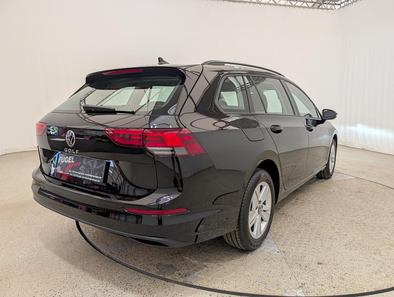 Volkswagen Golf 2.0 TDI DSG Life LED Navi virt.Cock ACC, миниатюра 4