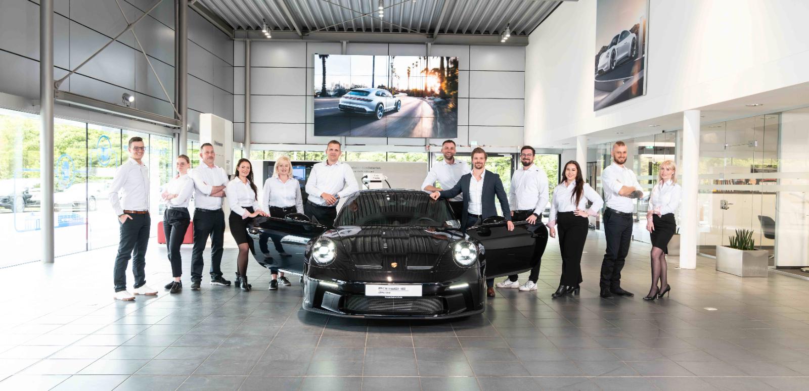 showroom-image-bottom