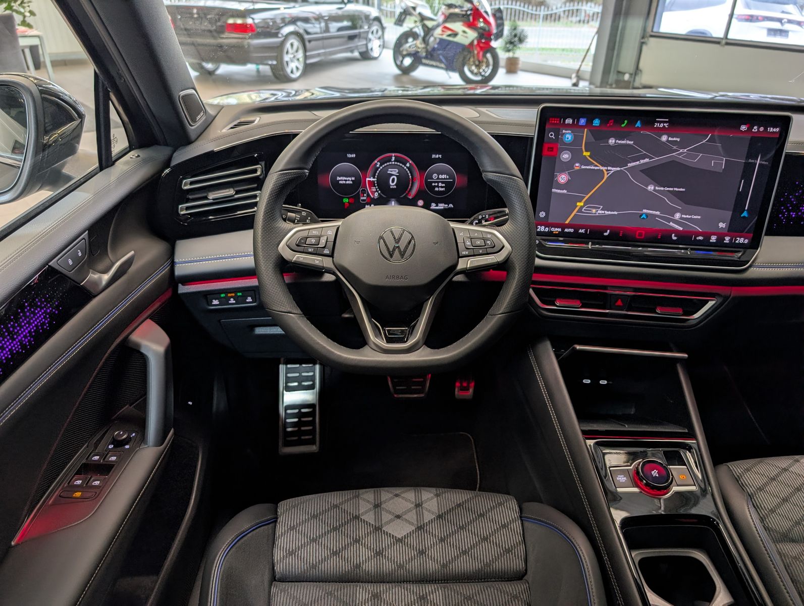 Immagine del veicolo Volkswagen Tiguan 2.0TDI R-Line 4M Pano H/K AHK Matrix 20"