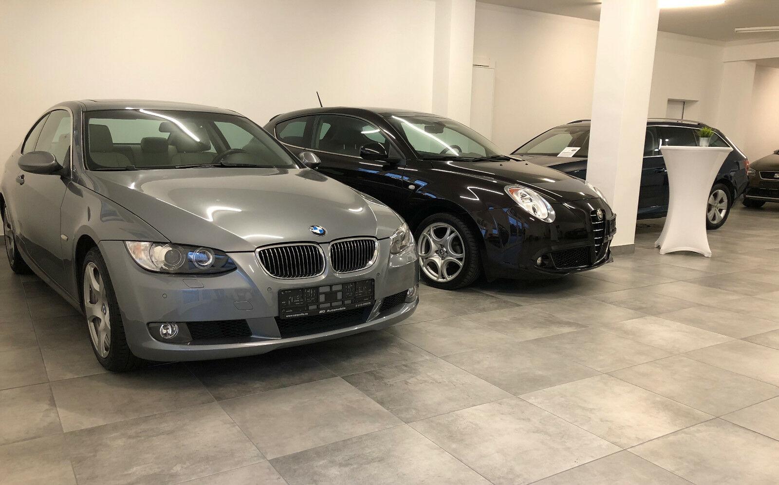showroom-image-bottom