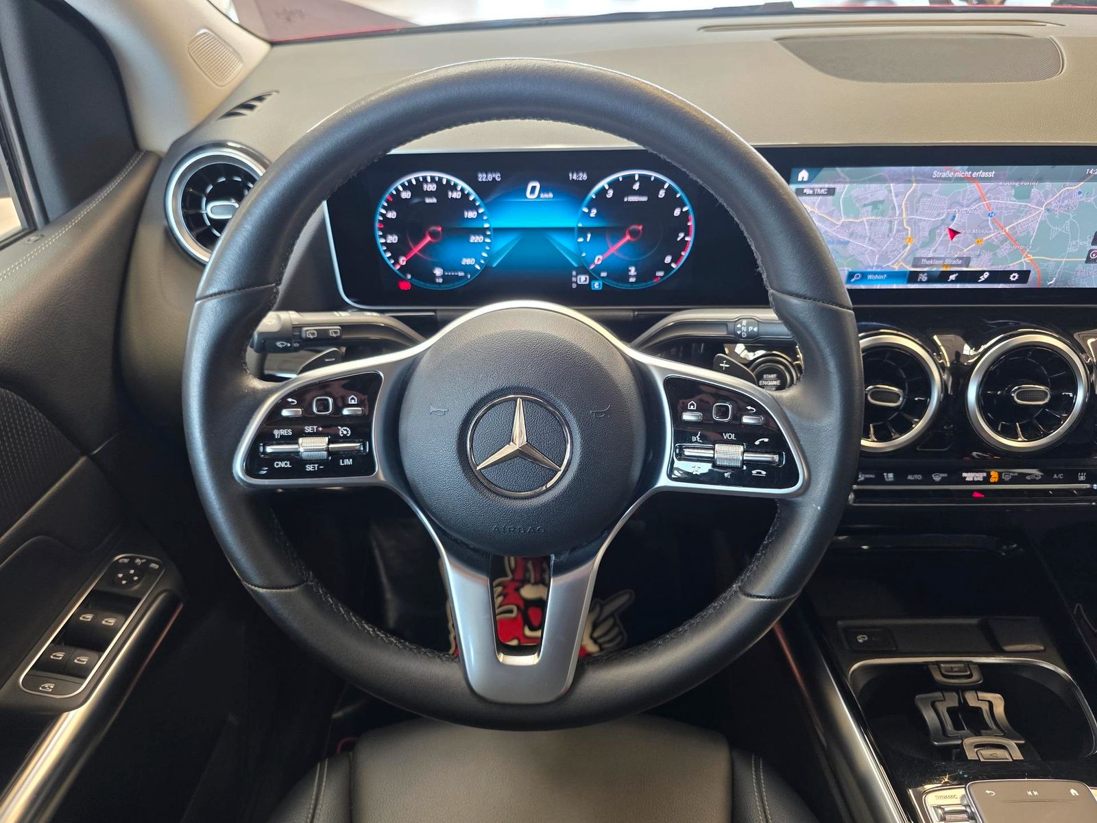 Fahrzeugabbildung Mercedes-Benz B250 Autom. /LED/Navi/StandHz/Park-As/Ahk