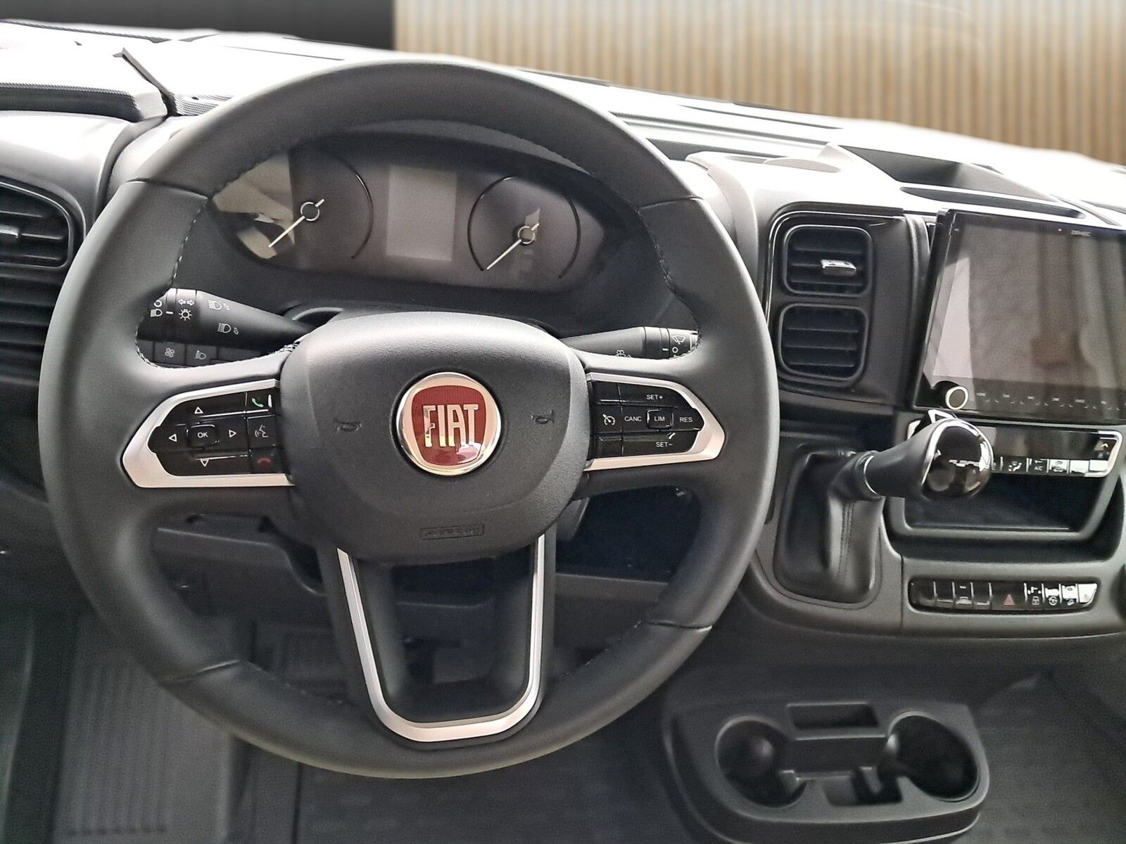 Fahrzeugabbildung Eura Mobil Integra Line IL 695 LF Aktionsfahrzeug !!