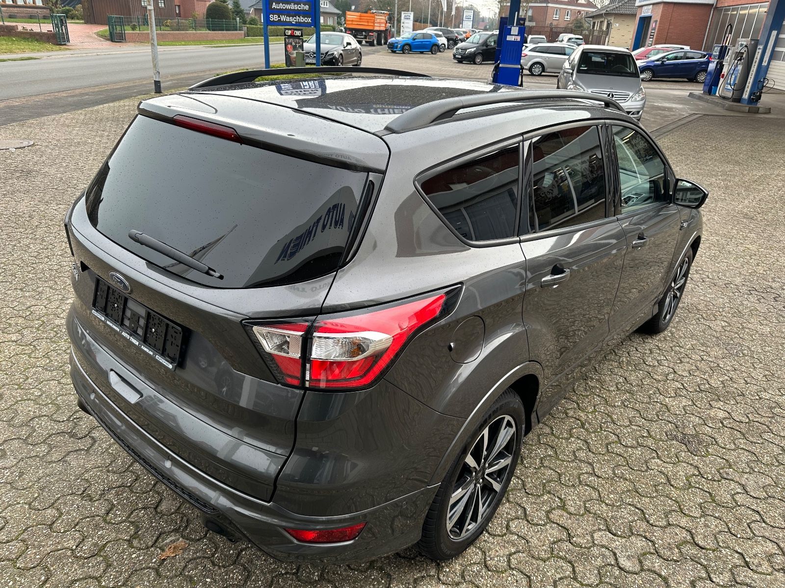 Fahrzeugabbildung Ford Kuga 1.5 EcoBoost ST-Line Navi/BiXenon/Sound/SHZ