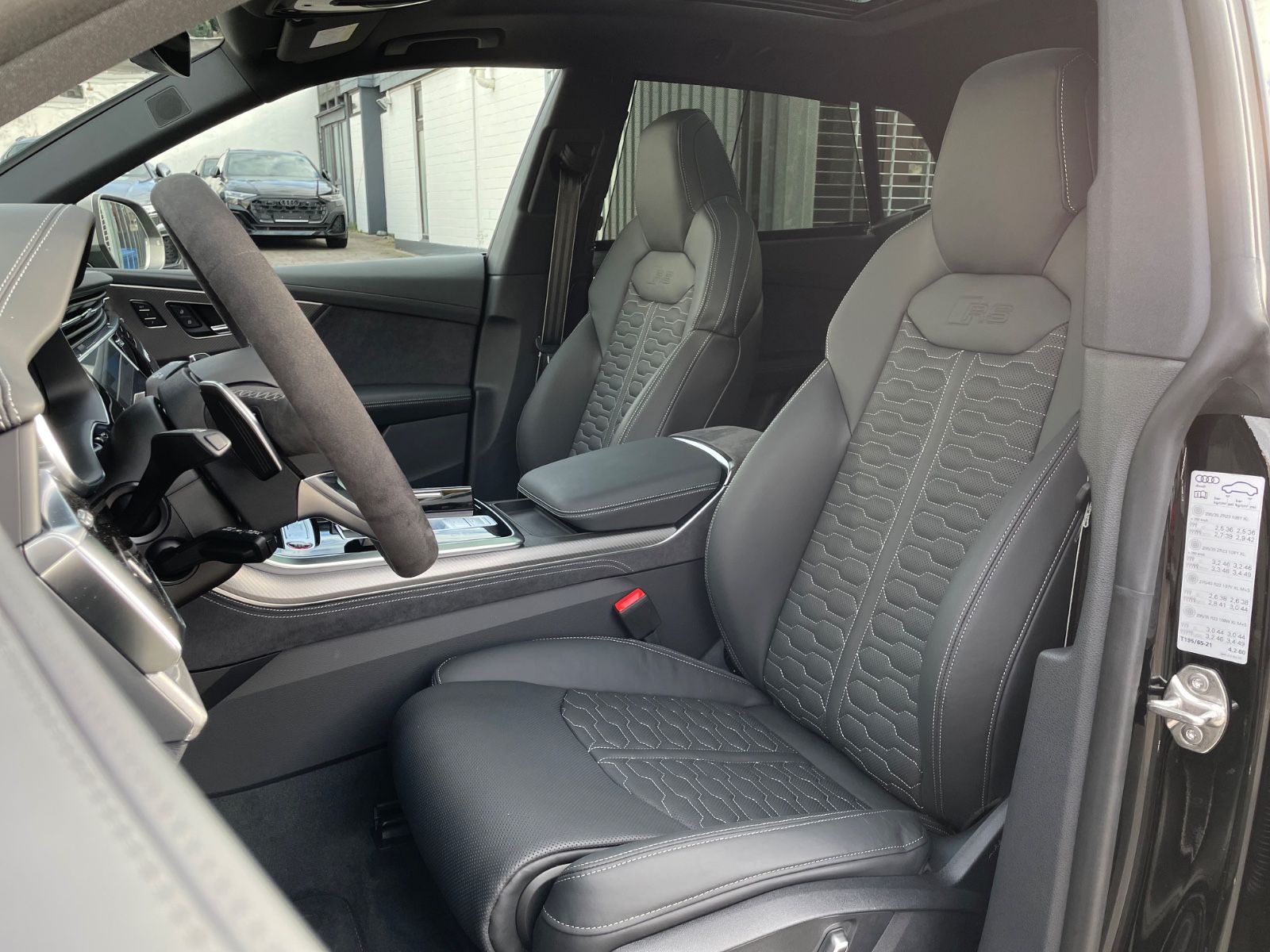 Fahrzeugabbildung Audi RSQ8 Performance Facelift |Keramik|305|Designpak