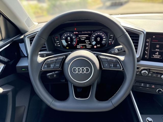A1 Sportback 30 TFSI ADVANCED LED+VCP+PDC+DAB+