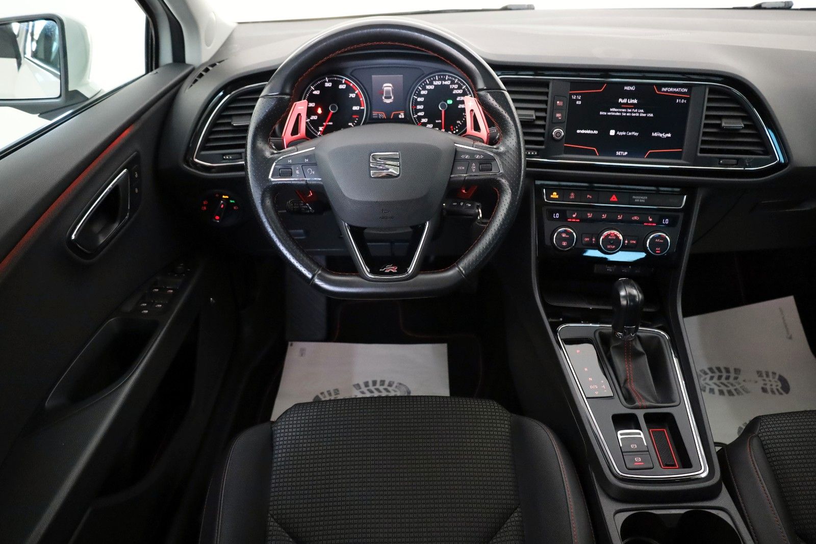 Fahrzeugabbildung SEAT Leon FR T.Leder,Navi,LED,ACC,Apple CarPlay,SD,SH