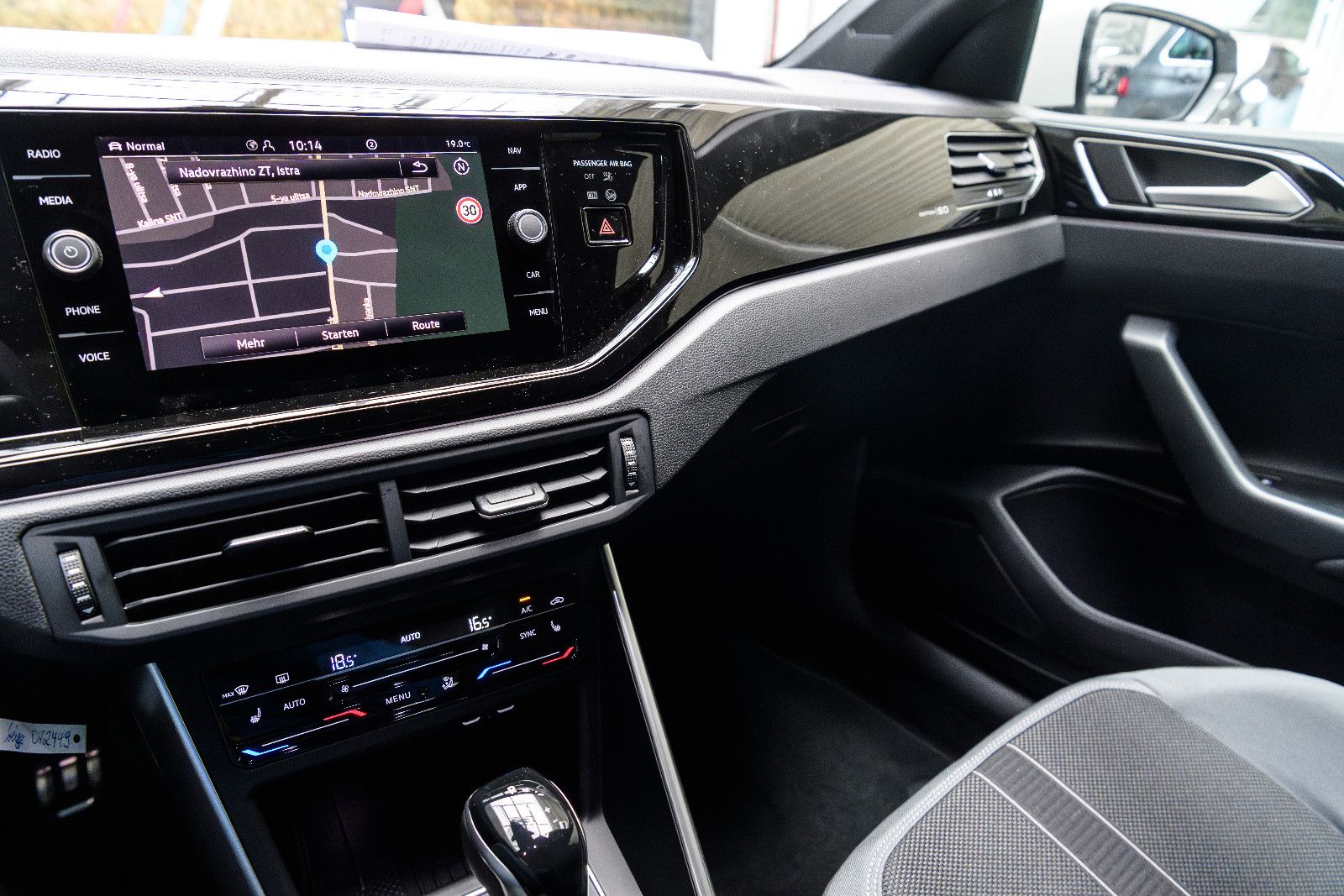 Fahrzeugabbildung Volkswagen Polo 1.0l TSI DSG Edition 50+Matrix+Navi+ACC