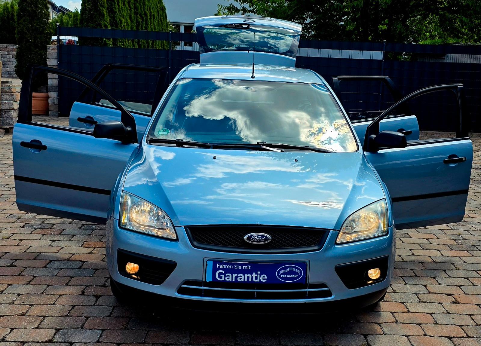 Ford Focus 2006 — photo 12