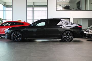 BMW 740 - 4