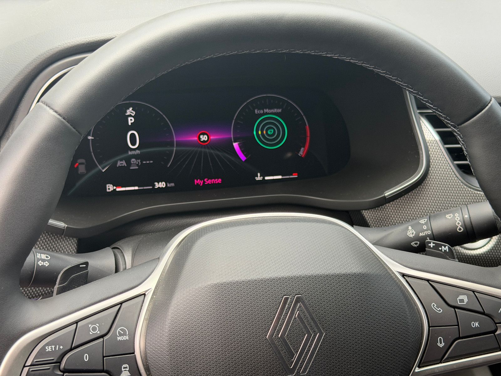 Fahrzeugabbildung Renault Arkana Techno/KAMERA/AMBIENTE/KAMERA/LEDER/ACC