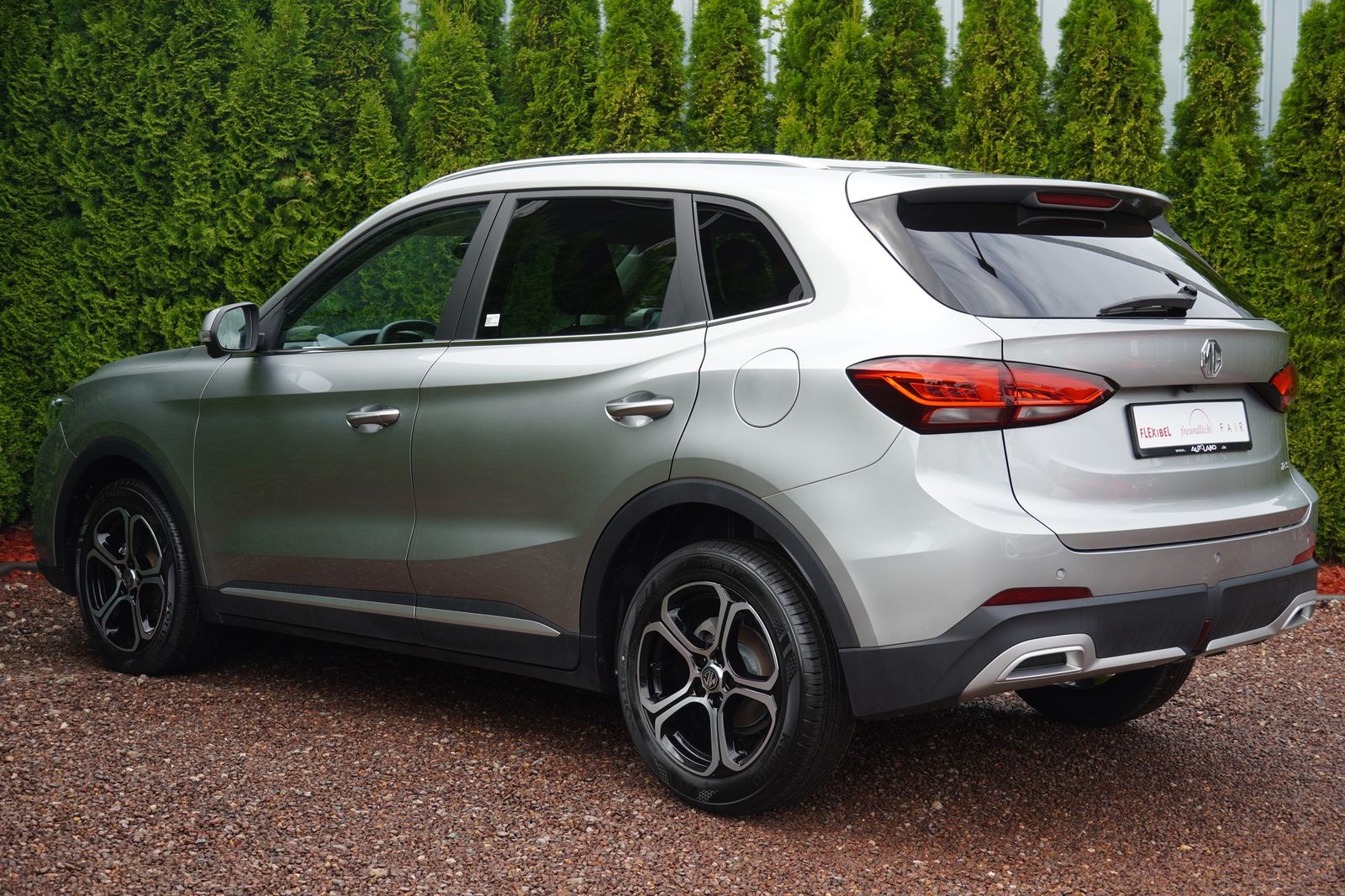 MG ZS