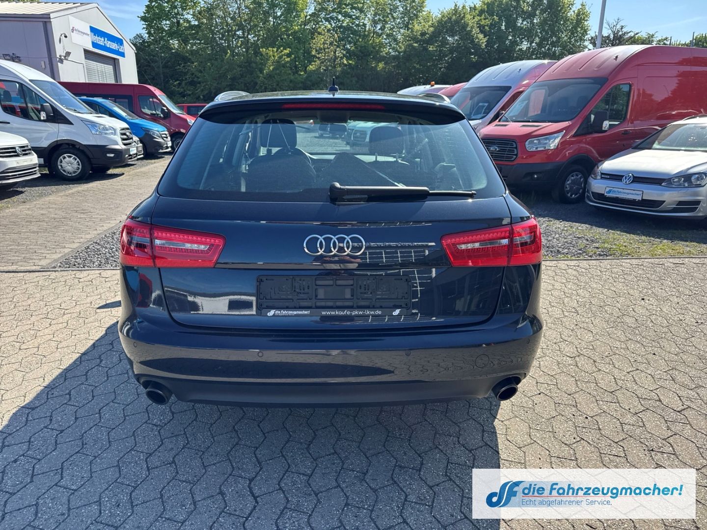 Fahrzeugabbildung Audi A6 Avant 2.8 FSI AHK-klappbar Navi Leder Bi-Xeno
