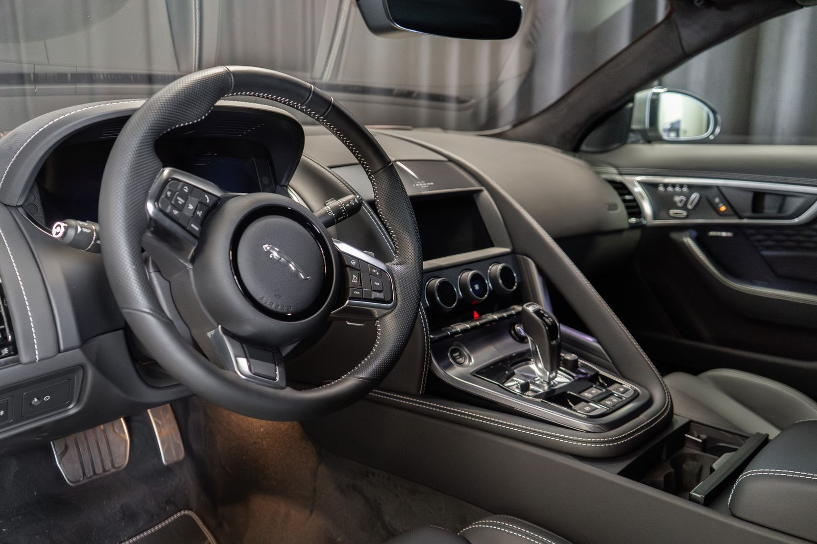 Jaguar F-Type - Bild 8