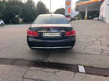 Mercedes E 200 - 4