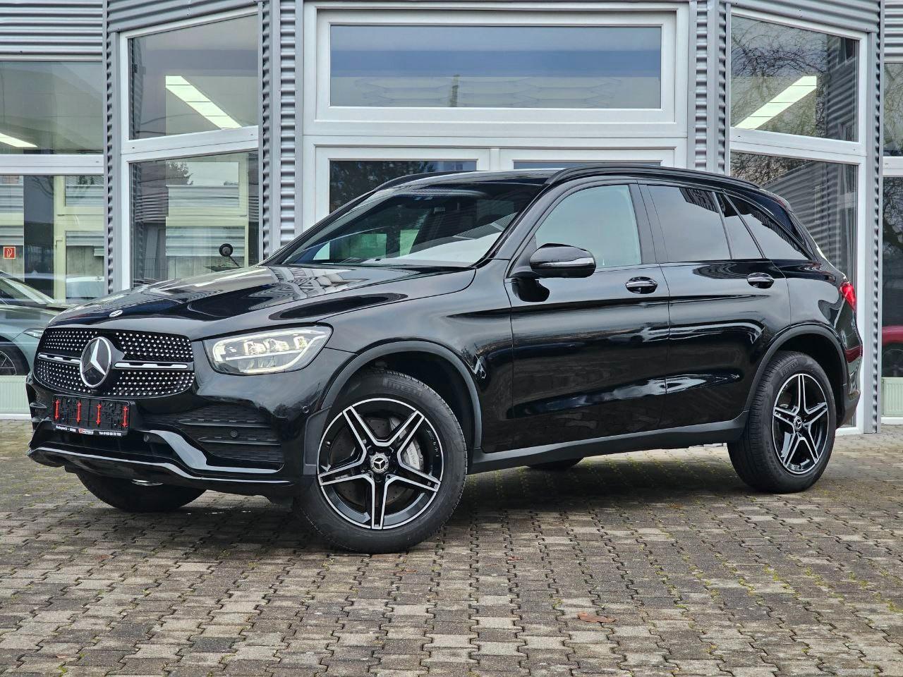 Mercedes-Benz GLC 300 4Matic AMG Pano Ambiente LED