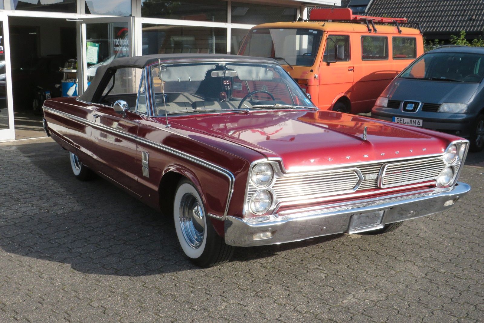 Fahrzeugabbildung Plymouth Fury III Cabriolet HYDR.-VERDECK SERVO