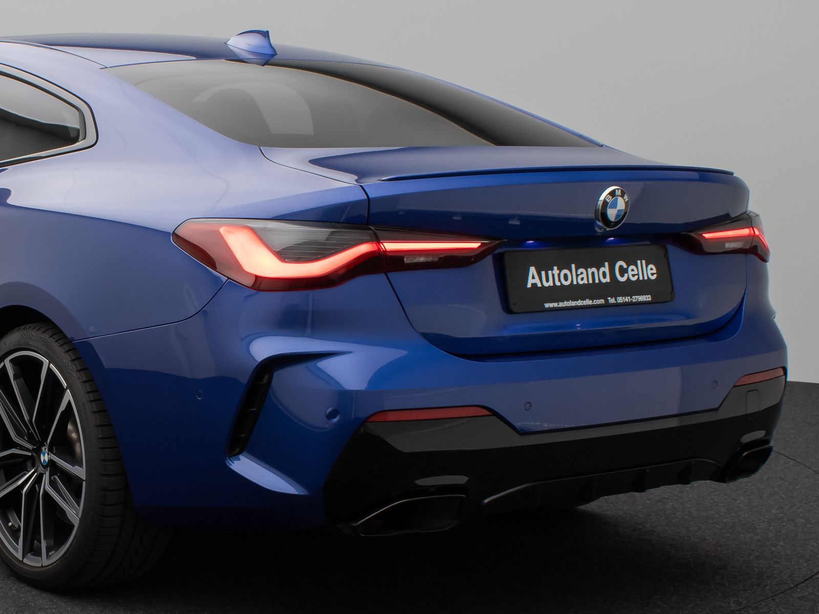 Fahrzeugabbildung BMW M440d xD Coupé 360°Glasdach HUD Laser DAB H/K