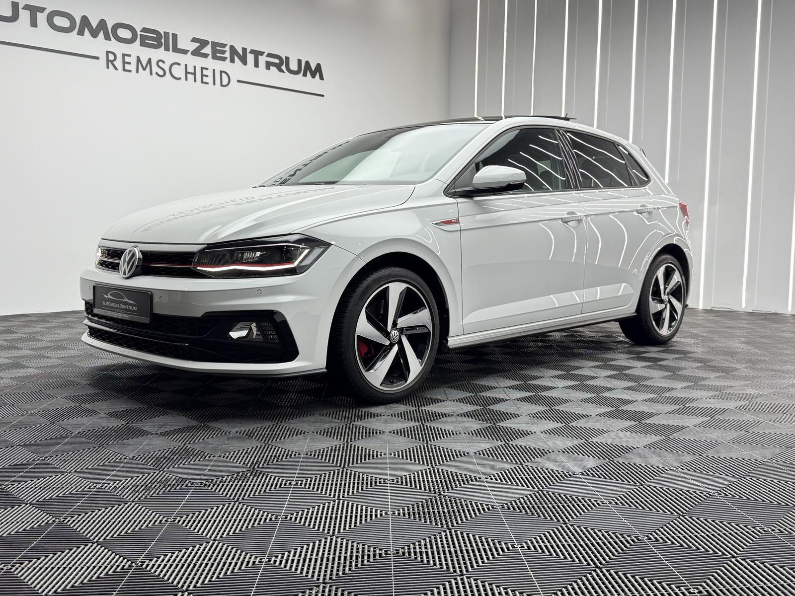 Volkswagen Polo 1.HAND | ALCANTARA | BEATS | PANO | KAMERA
