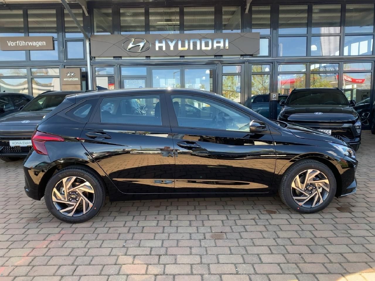 Fahrzeugabbildung Hyundai i20 DCT Trend Powerleasing bis 16.05.26!!!