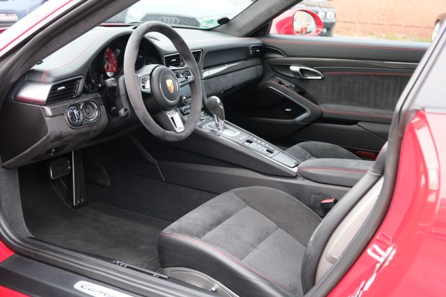 Fahrzeugabbildung Porsche 991 Carrera GTS Coupé/PDCC+Hinterachsl./ACC