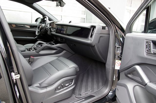 Porsche Cayenne Coupe Black Edition*4+1,AVAILABLE TODAY*