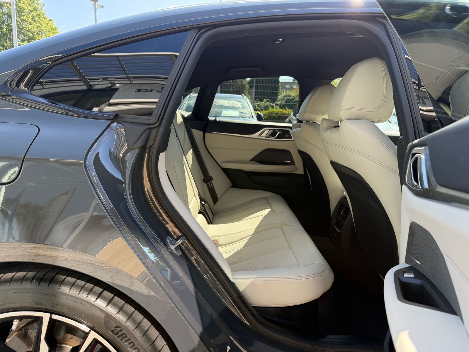 BMW i4 - Bild 23