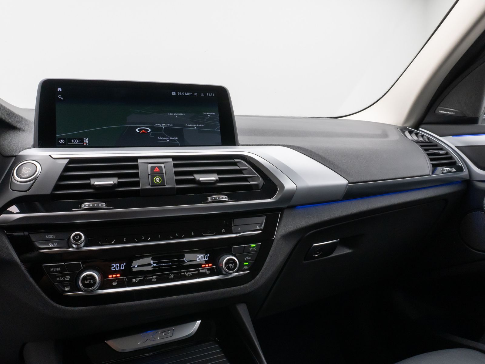 Fahrzeugabbildung BMW X3 xD20d Kamera HUD DAB H/K Leder Sport 18Zoll