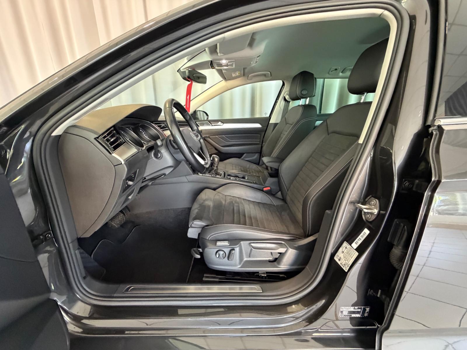 Volkswagen Passat Elegance+MATRIX+ACC+ANHÄNGERKUPP., миниатюра 9
