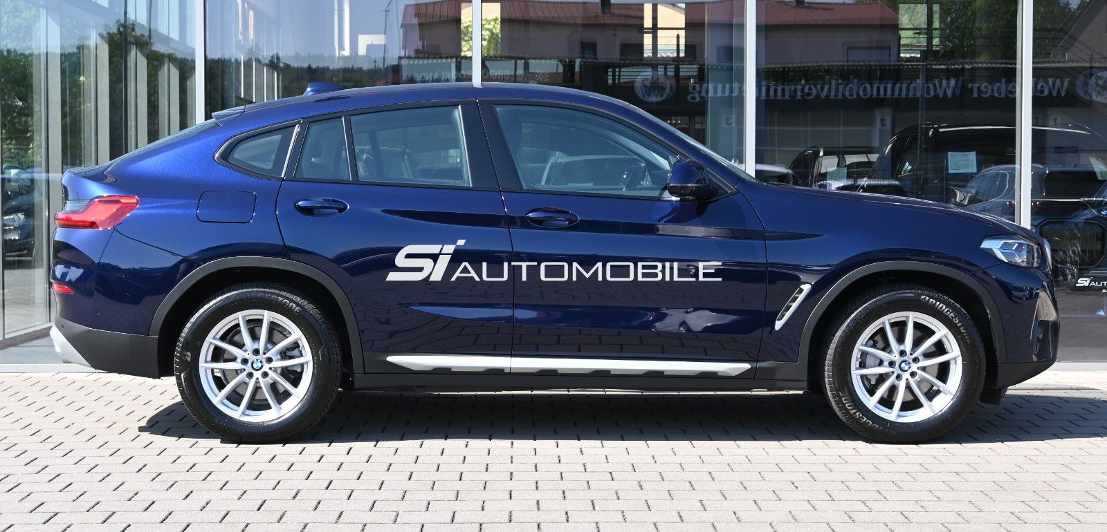 Fahrzeugabbildung BMW X4 xDr.30d °ACC°AHK°STANDHEIZ°360°KAM°INNOVATION