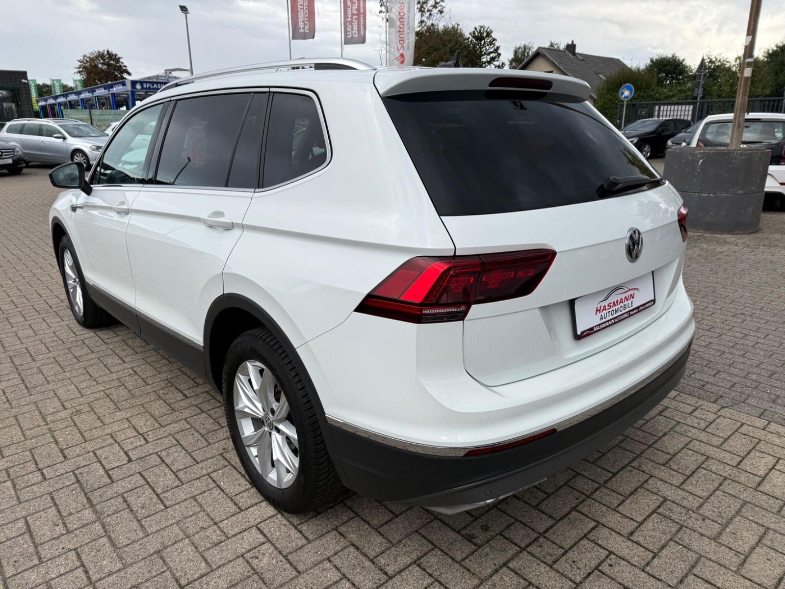 Tiguan Allspace Highline 4Motion*7-SITZER*NAVI*2