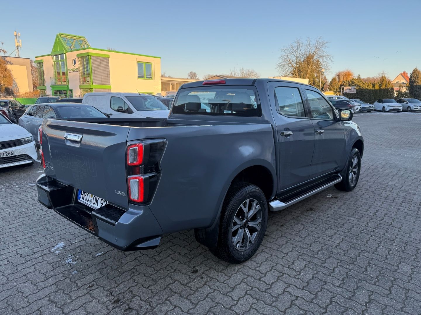 Fahrzeugabbildung Isuzu D-Max Double Cab LSE 1.9 mit SHZ+RFK