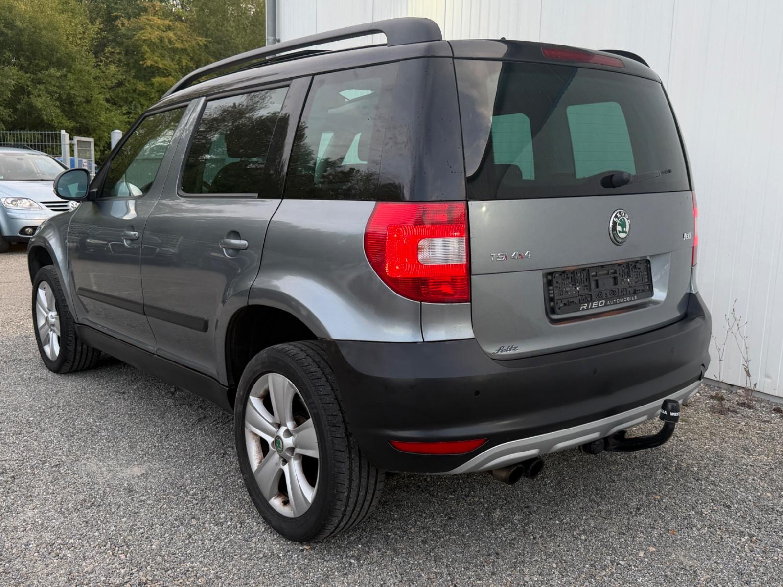 Skoda Yeti 1.8 TSI 152 ch 4x4 DSG - Toit panoramique - Caméra - GPS - Attelage