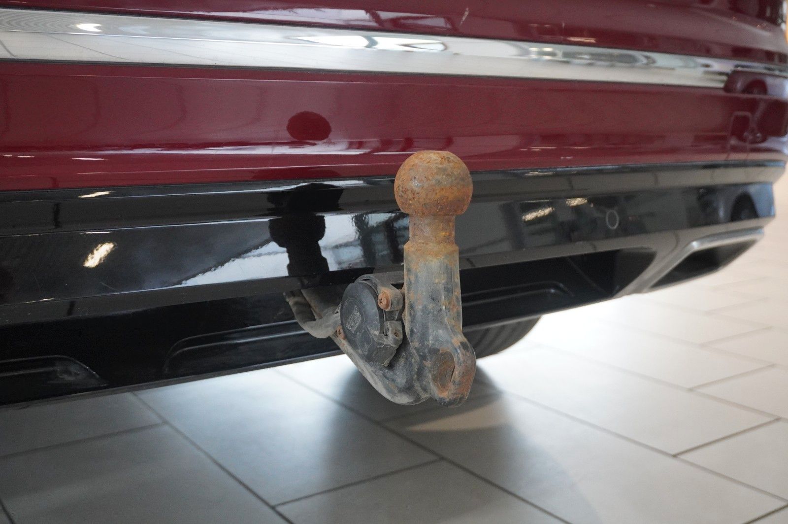 Fahrzeugabbildung Volkswagen Tiguan Allspace 2.0D 4M R-LINE 7-SITZER NAVI/AHK