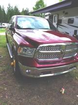 Dodge RAM 1500 5,7 l  LARAMIE Crew Cab Short Bed (LPG) - Dodge RAM: Laramie