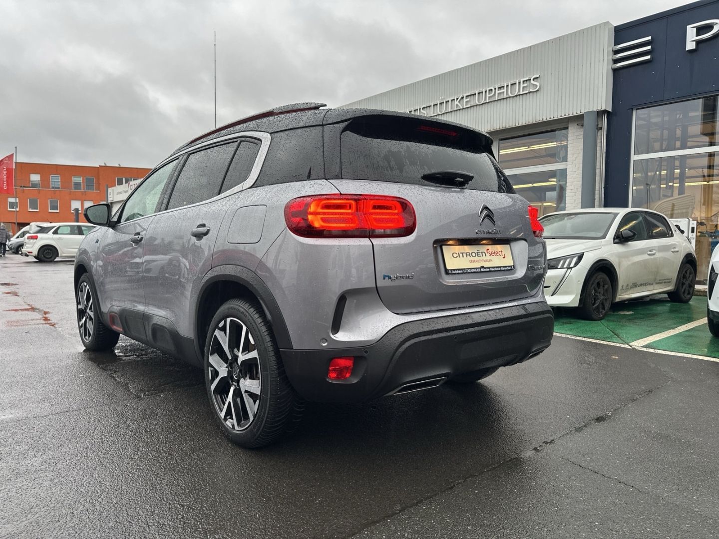 Fahrzeugabbildung Citroën C5 Aircross Plug-In Hybrid 225 S&S e-EAT8 Shine