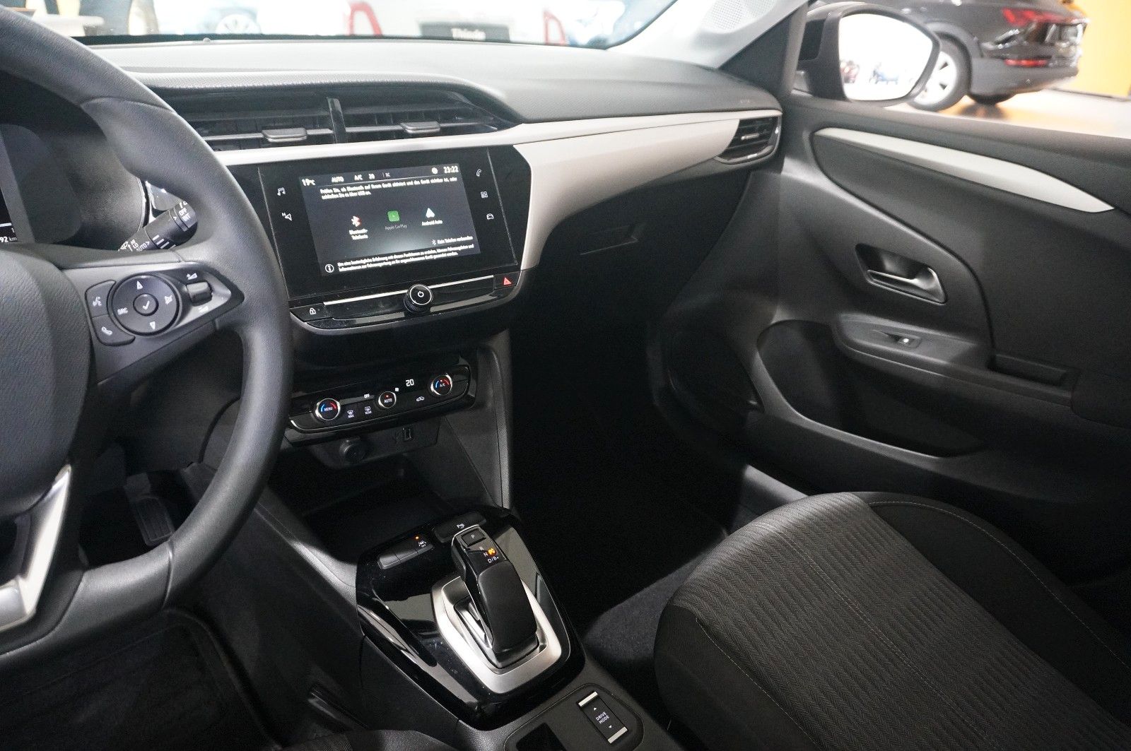 Fahrzeugabbildung Opel Corsa-e ELEKTRO 1-PHASIG NAVI/DAB/KAMEERA/VIRTU.