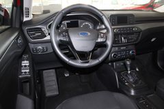 Fahrzeugabbildung Ford Focus 1,0 EB Trend LED WinterPaket PDC Tempomat