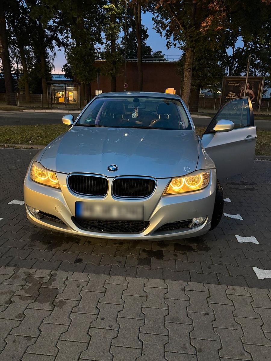 BMW 120 2009 — photo 12
