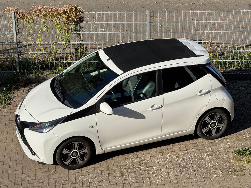 Image of Toyota Aygo (X)