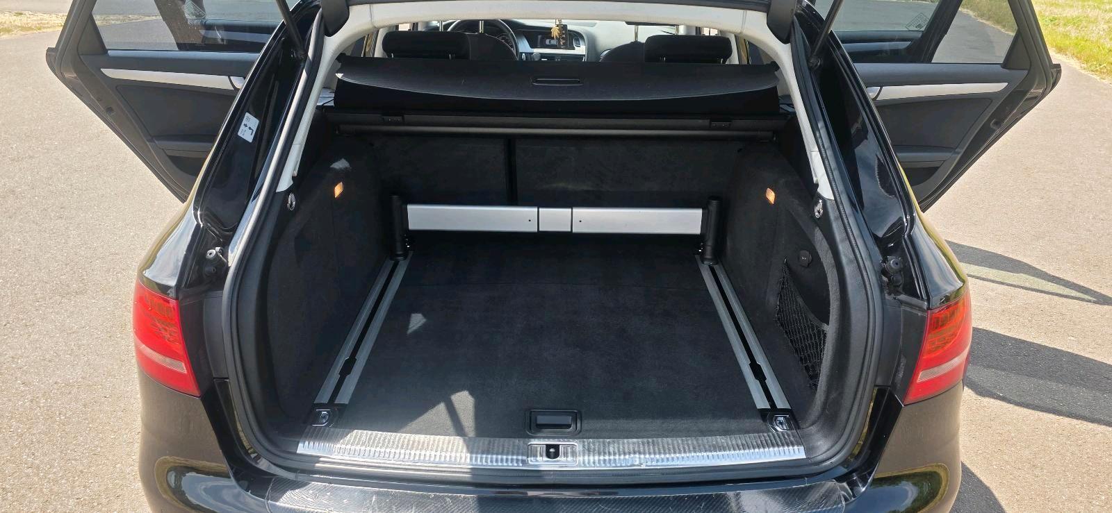 Audi Quattro 2011 — photo 8