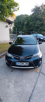Toyota Auris Touring Sports Touring Sports 2,0-l-D-... - blaue Toyota Auris Touring Sports