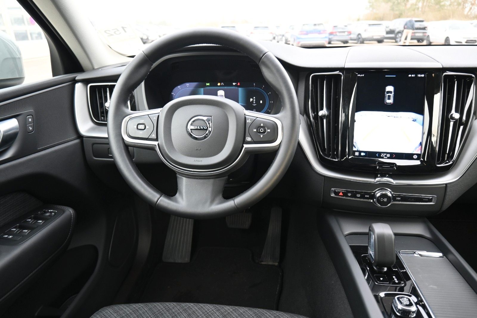 Fahrzeugabbildung Volvo XC60 B4 D FWD Core*RFK*el.Heckkl*GoogleMaps*AHK